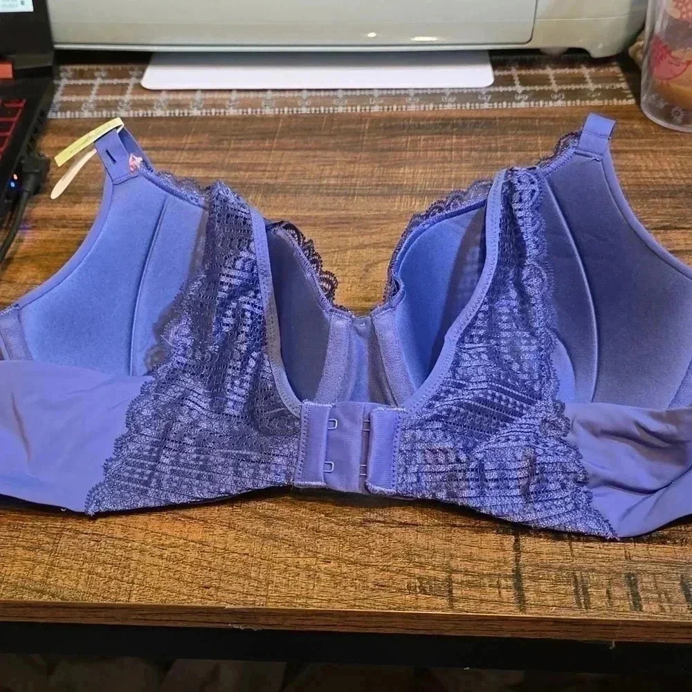 Maidenform Comfort Devotion Embellished Extra Coverage Bra- Stone Crush Blue - Picture 3 of 3